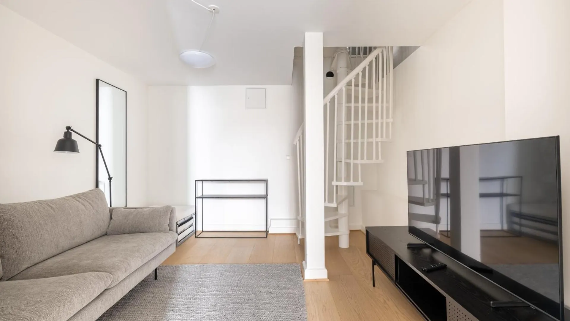 Unique 3 Bedroom Apartment In Vibrant Frederiksberg Copenhagen