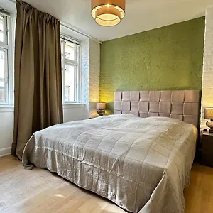  Apartment Lovstraede From 1 To 6 - Carolinas
